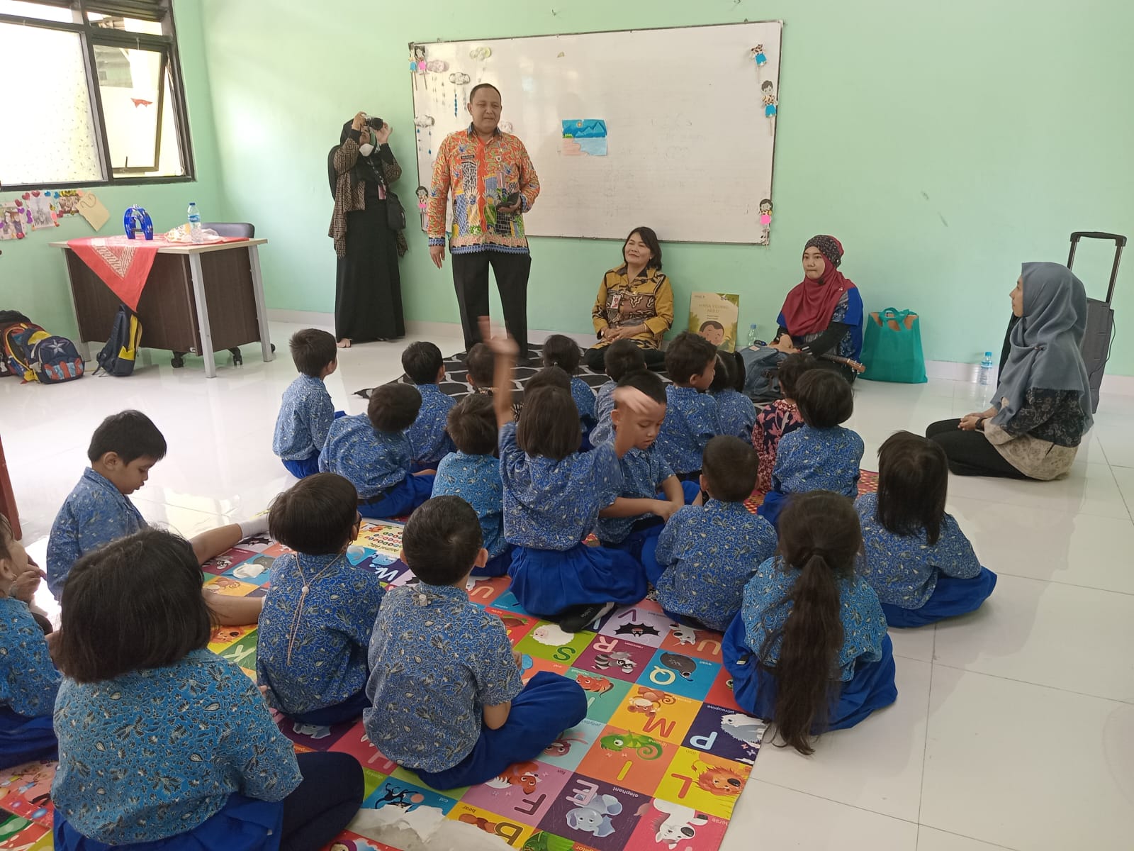 Roadshow Workshop Membaca Dan Literasi Perpustakaan Di TPA Bale Bermain Maju Bersama